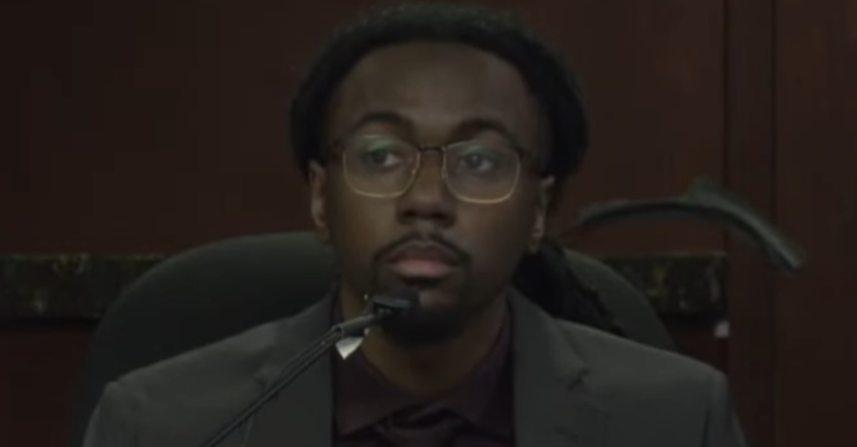 Billy Adams testifies at his double murder trial. The jury acquitted him of killing Trevon Albury and Daniel Thompson. Just a few days later he is said to have shot his pregnant girlfriend Alana Sims. (Screenshot: WTVT)