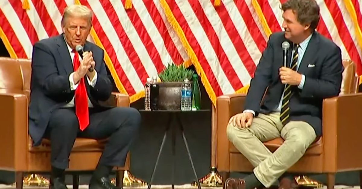 Donald Trump and Tucker Carlson at a benefit event in Glendale, Arizona, on Thursday night, Oct. 31 (AZcentral/The Arizona Republic/YouTube).