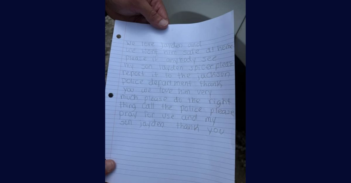 A handwritten noted pleading for help finding Jayden Spicer.